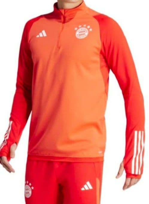 ２０２３シーズン　バイエルン・ミュンヘン　ジャージ　セットアップ