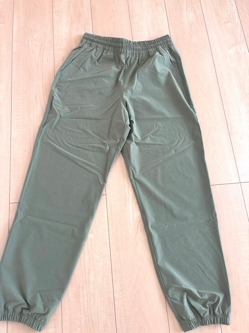 【新品未使用】ニューバランス　パンツ　Mサイズ