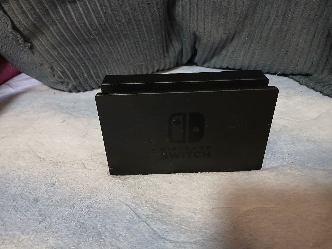 Nintendo Switch 本体 赤/青 Joy-Con 付属品付き