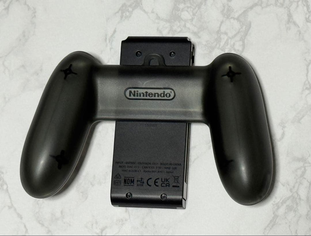 Nintendo Switch本体（充電グリップおまけつき）