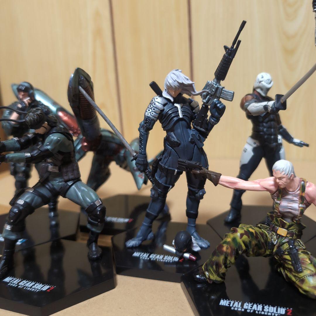 李*様 コナミ フィギュアコレクション メタルギアソリッド2 フィギュアセット