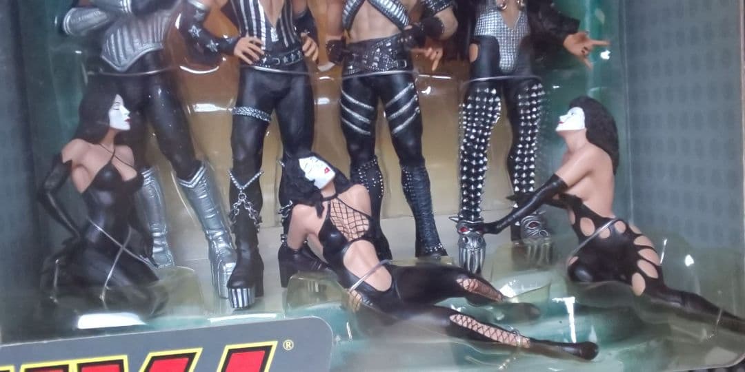 マクファーレントイズ　キッス『KISS LOVE GUN フィギュア』