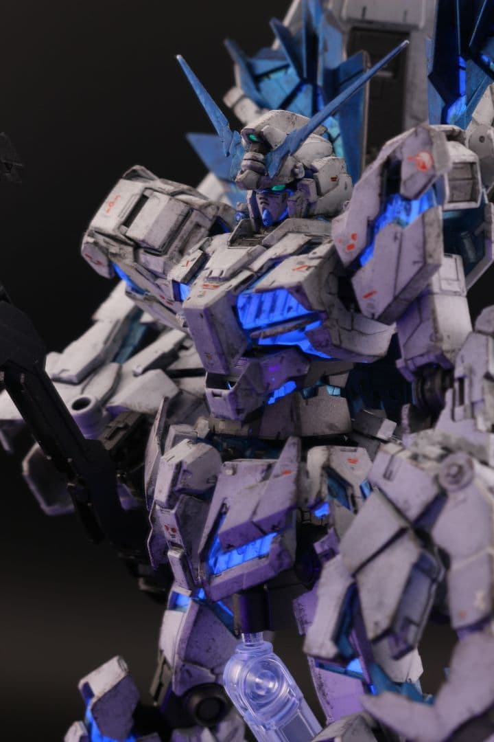 RGユニコーンガンダムペルフェクティビリティ　塗装済み　完成品