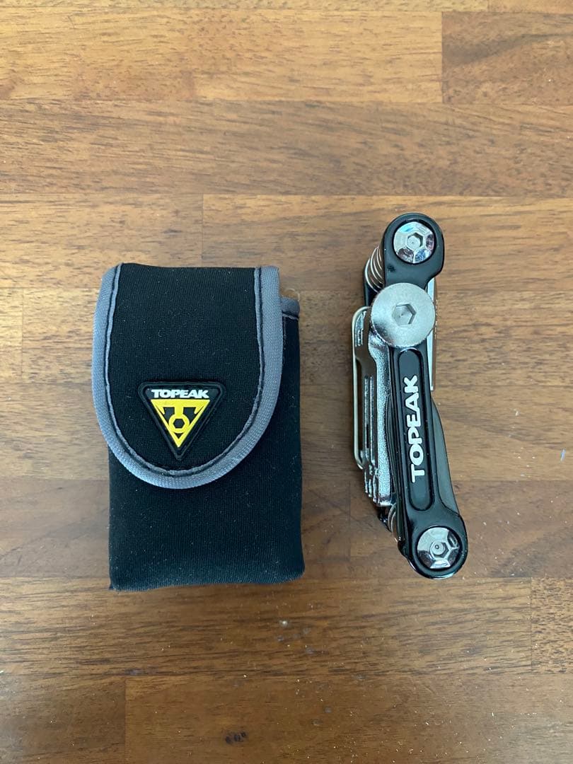 パンク修理用品セット（Elite ボトル/チューブ/CO2/充填/簡易工具）