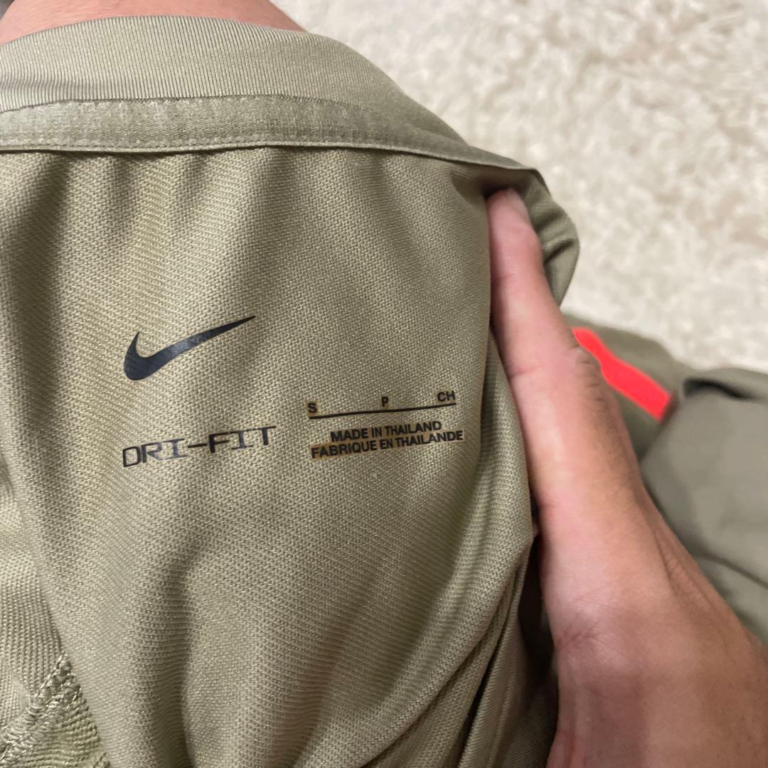 リバプール Nike DRI-FIT ジャージ Sサイズ　上下セット