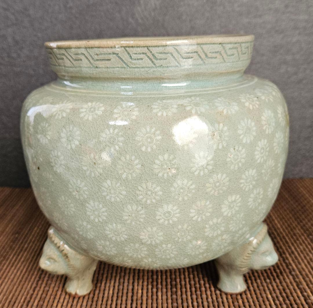 京　作　高麗青磁　三島　花三島　三獣脚　大香炉　李朝青磁　花三島　三島手
