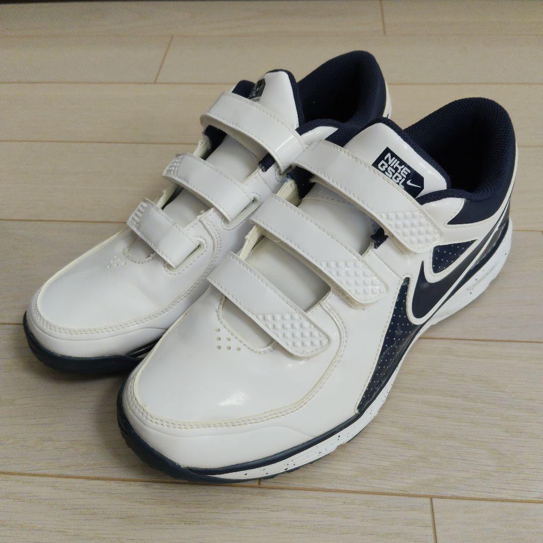 水*秋様 Nike 野球トレーニングシューズ ホワイト/ネイビー　26.5cm