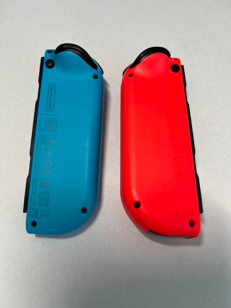 【中古】Nintendo Switch 一式 + microSD 64GB