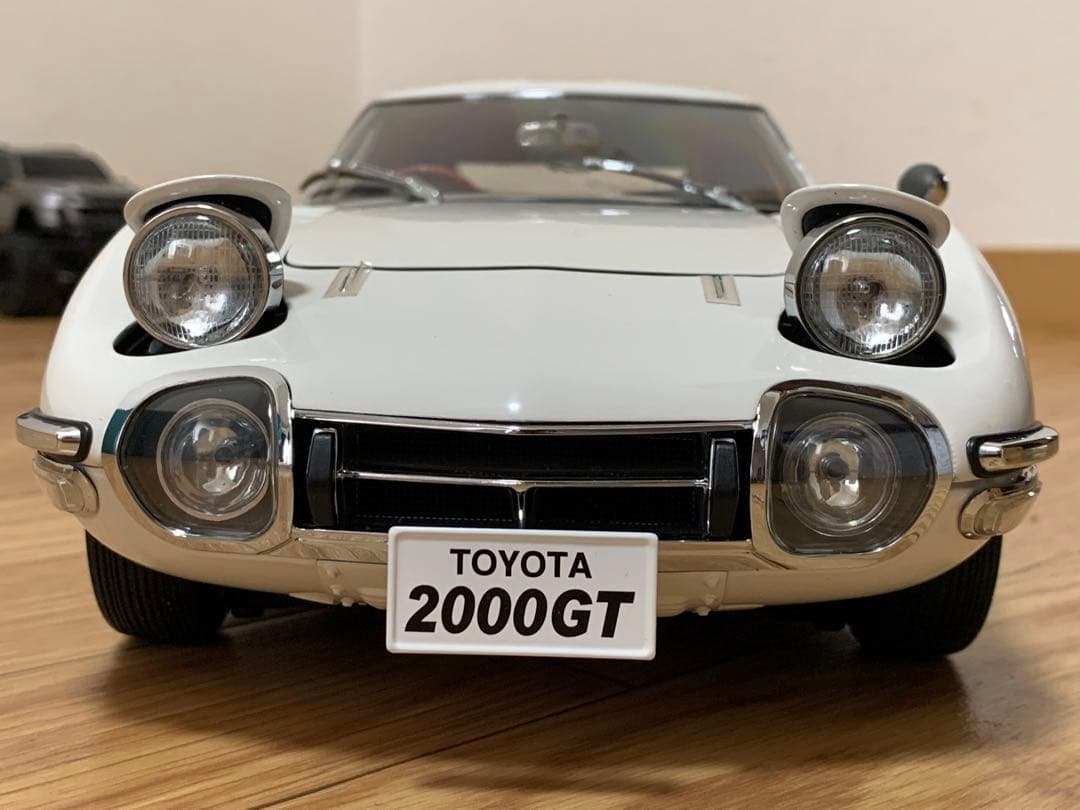 デアゴスティーニ 1/10 トヨタ 2000GT ホワイト