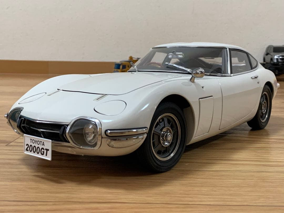 デアゴスティーニ 1/10 トヨタ 2000GT ホワイト