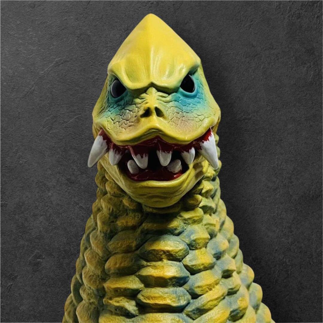 円谷プロ　LSSレッドキング　1,500個数量限定 巨大ソフビ人形