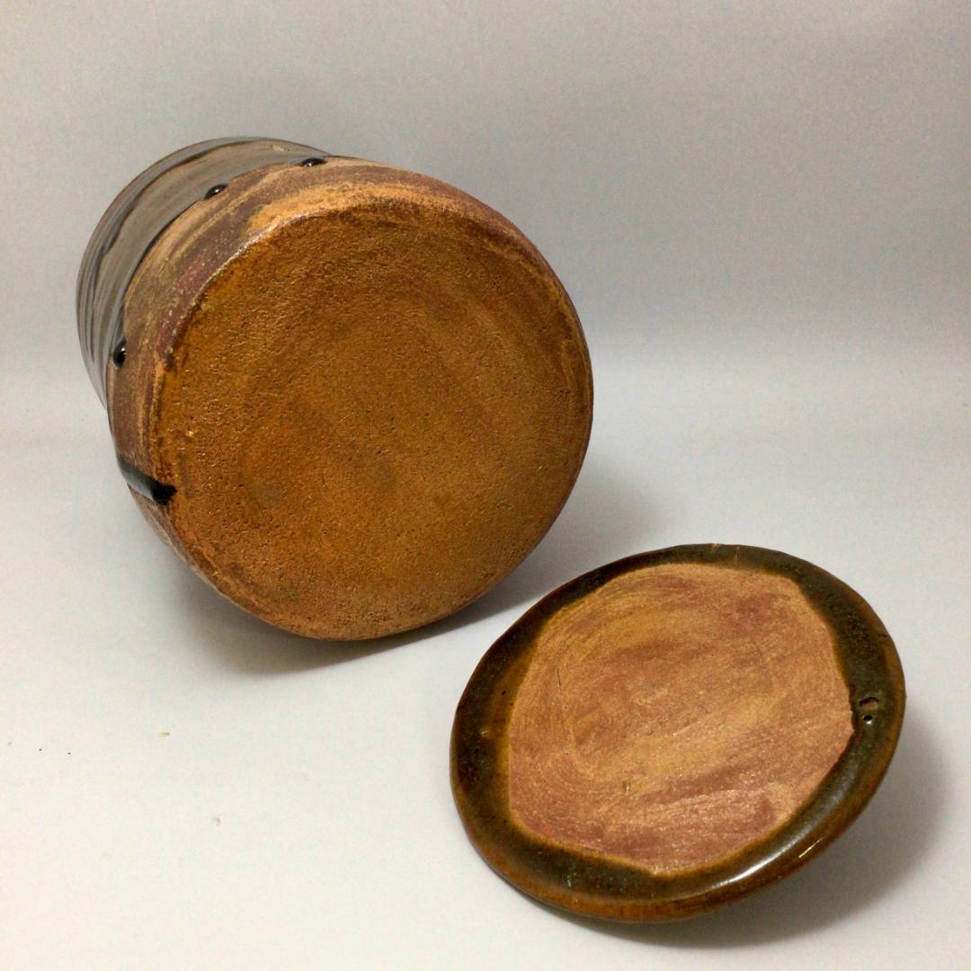 九代大樋長左衛門　飴釉流し筒形水指　共箱／大樋焼本家　お茶道具