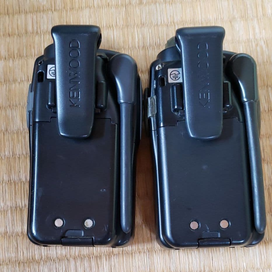KENWOOD UBZ-LK20 2台 ★充電器・純正充電池と新品マイク2個付き