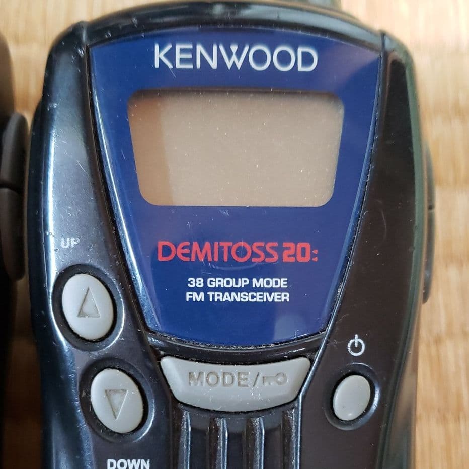 KENWOOD UBZ-LK20 2台 ★充電器・純正充電池と新品マイク2個付き