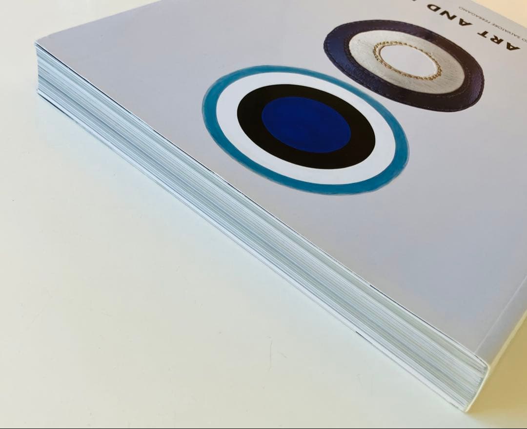 Across Art and Fashion 英語版