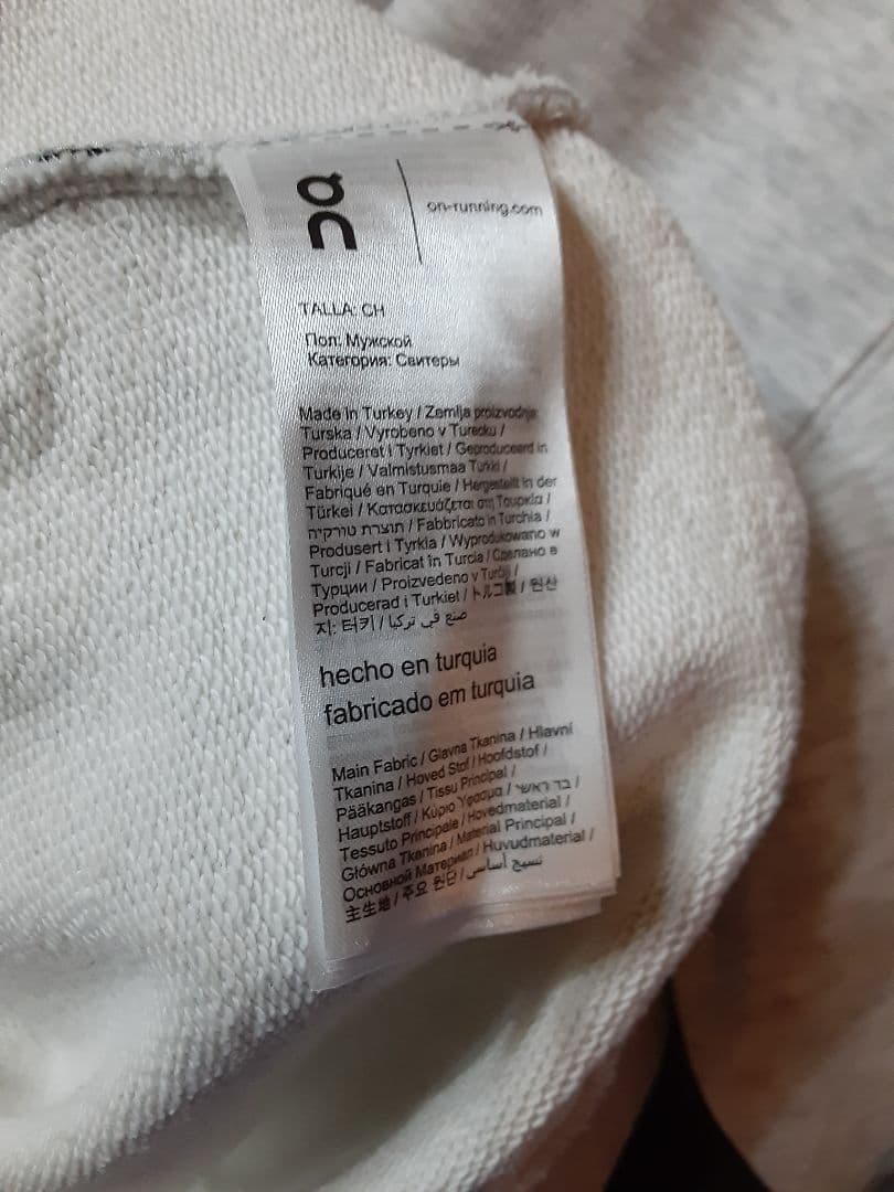 On オン Club Crew スウェットシャツ