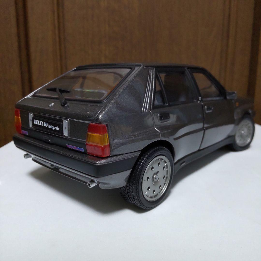 ランチア デルタ HF インテグラーレ 16V グリジオクォーツ サンスター