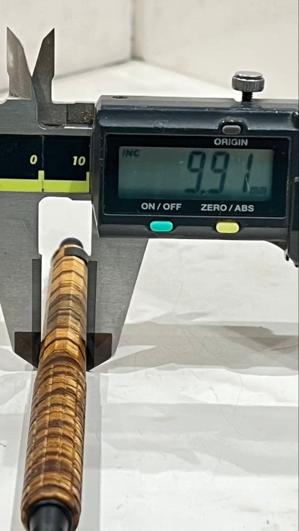 aikok　orenznero支給　ゼブラウッド12角軸　格子何グリップ