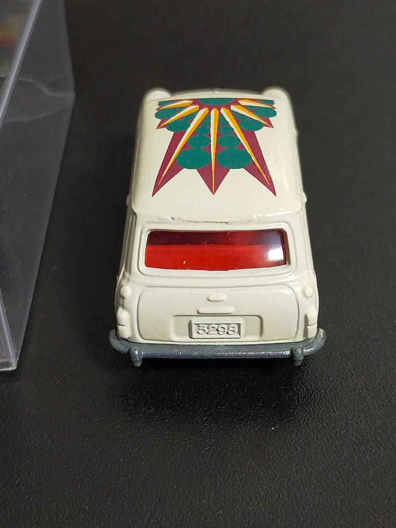 トミカ ミニクーパー トラフィック ポップアート BLMC 日本製 青箱 b