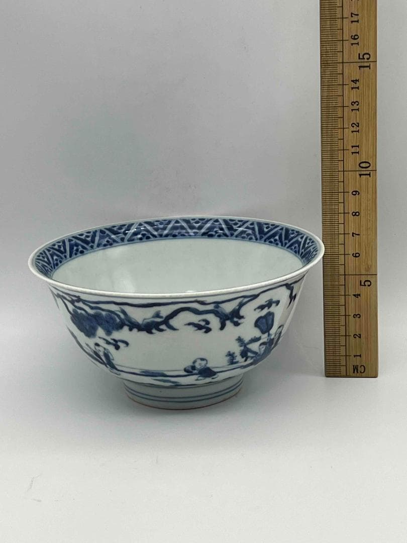 清康煕時代　染付 青花人物子供遊び図碗　青花茶碗　旧家コレクション(B-81)