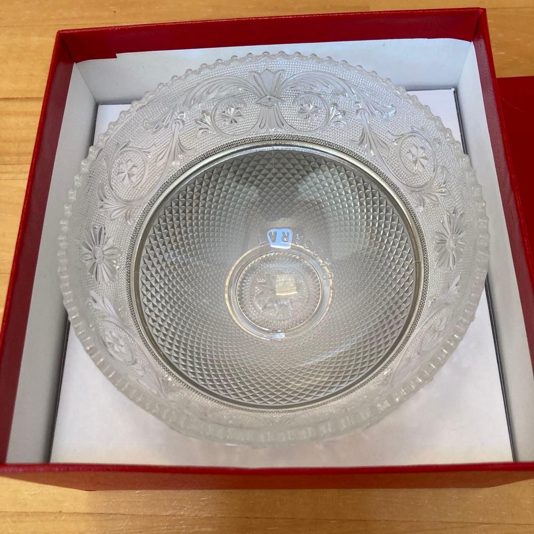 バカラガラスの器