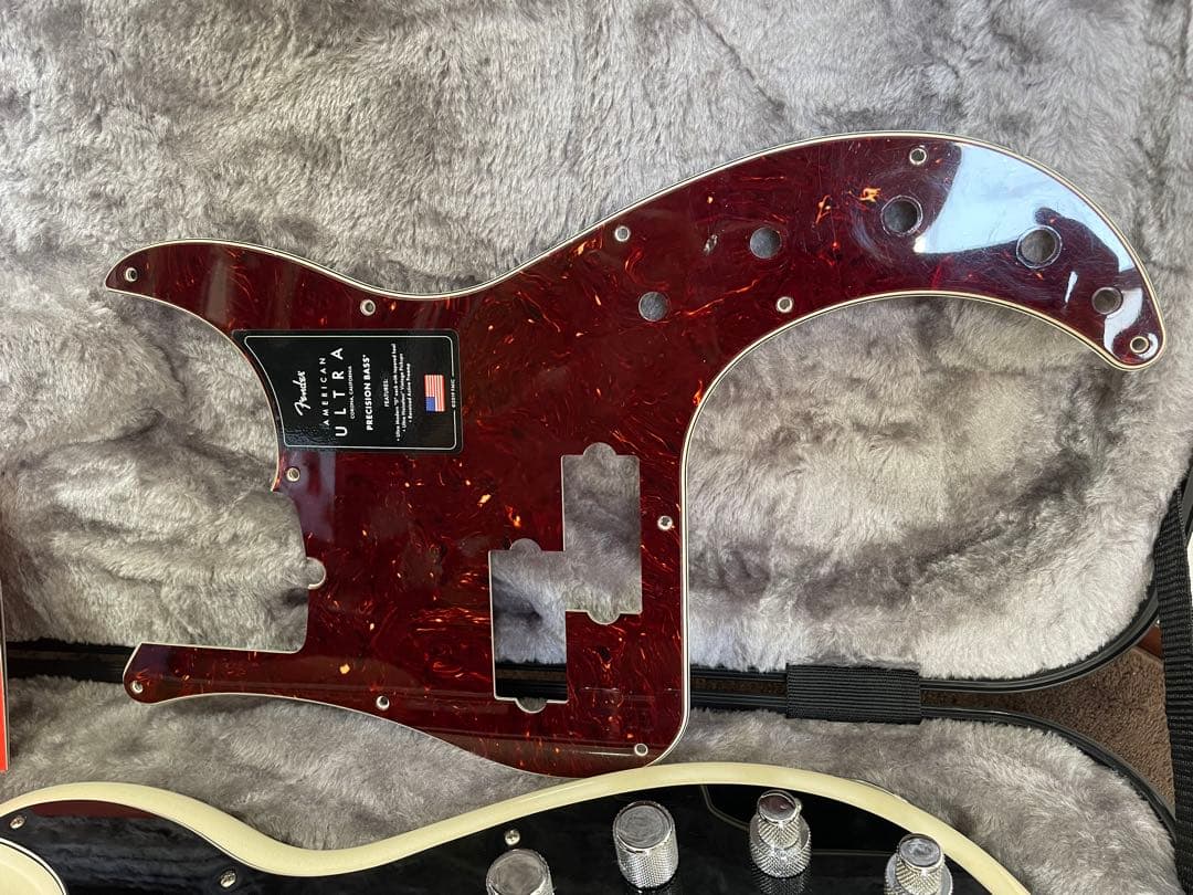 【美品】Fender American Ultra Precision Bass