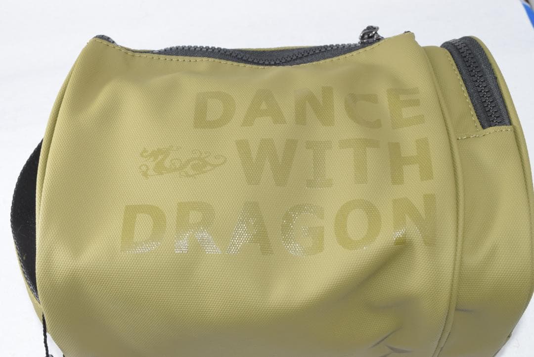 新品☆ダンスウィズドラゴン コーティング ナイロン ポーチ☆カートバック☆カーキ