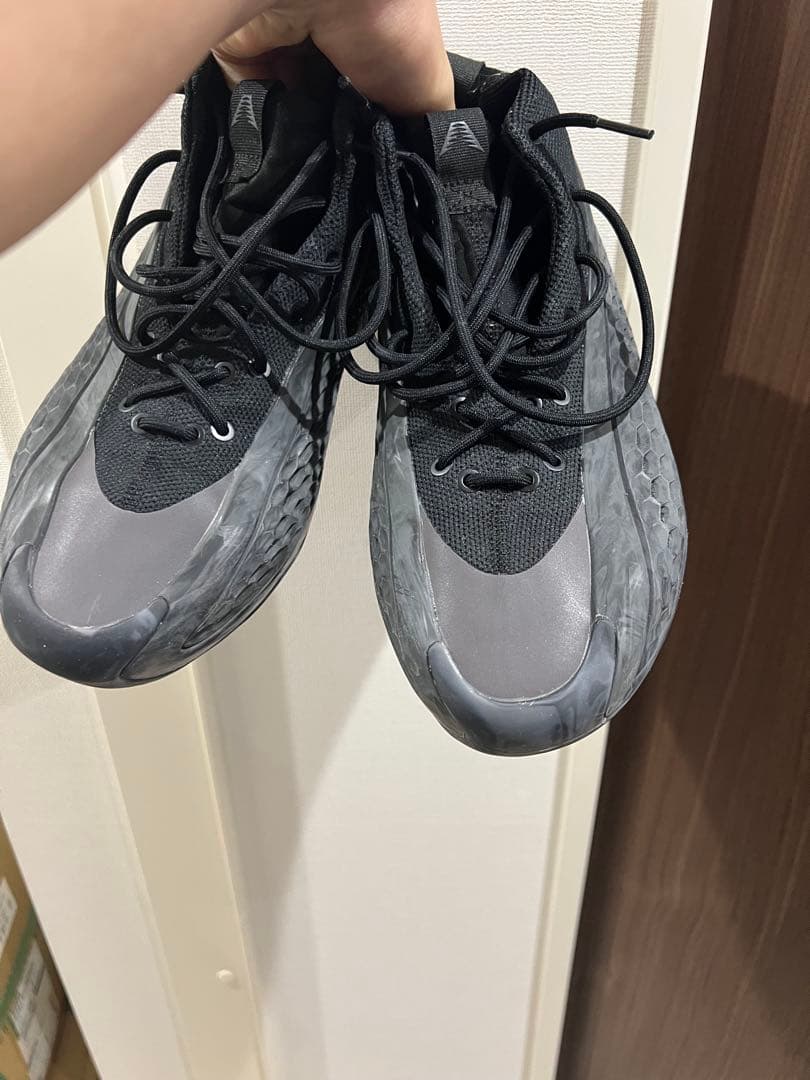 adidas AE1 27.5 2回体育館で使用しました。