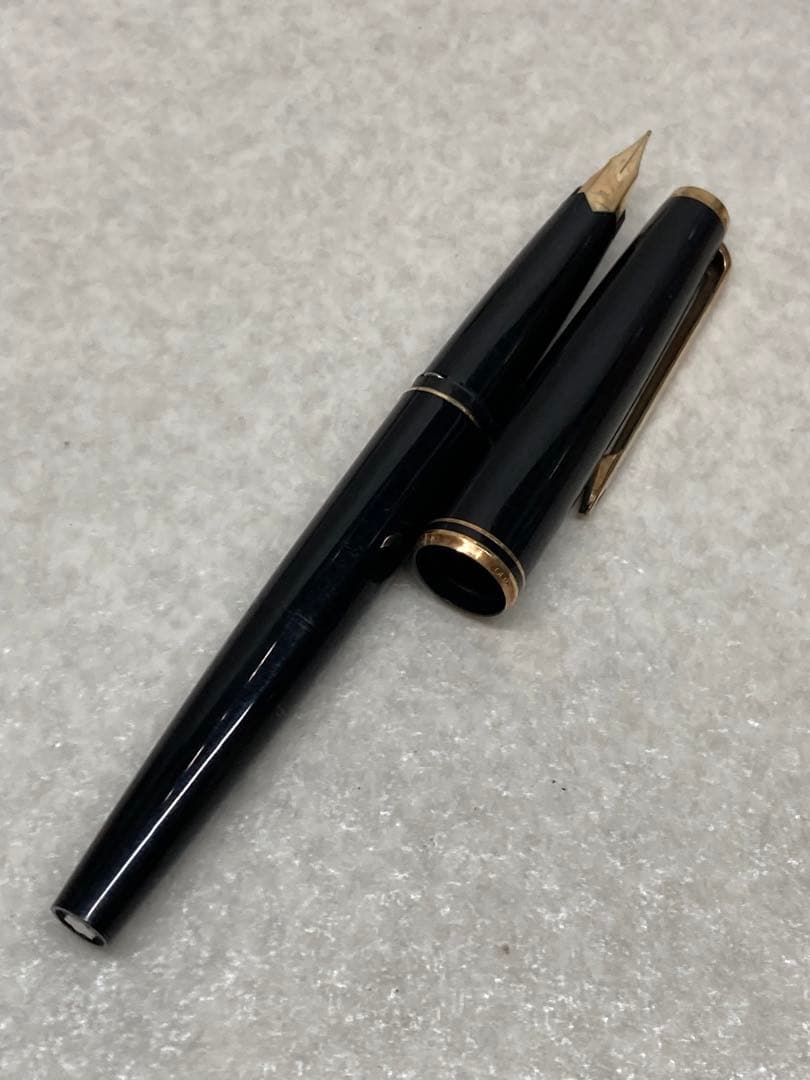 モンブラン 万年筆 黒 585