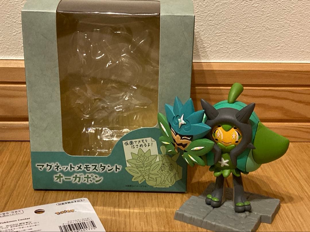 ポケモン　オーガポン　フィギュア　アクリルキーホルダー　缶ケース