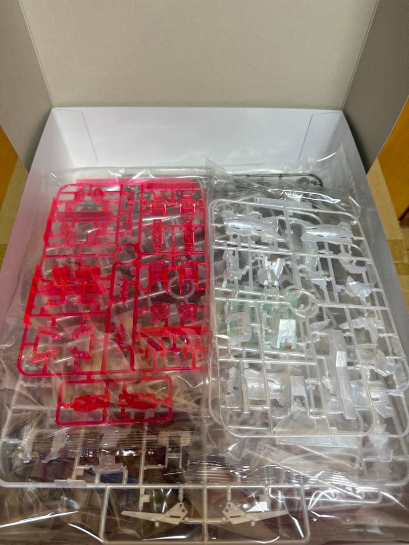 MG 1/100 ユニコーンガンダム　メタリックグロスインジェクション