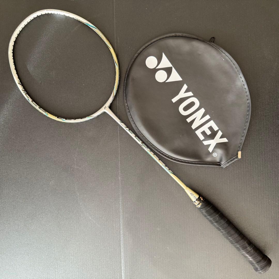 【廃盤】YONEX ナノレイ750 3UG5 バドミントン