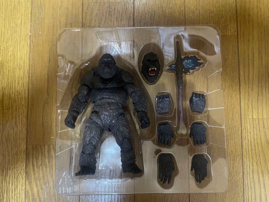 S.H.MonsterArts ゴジラVSコング　フィギュアセット