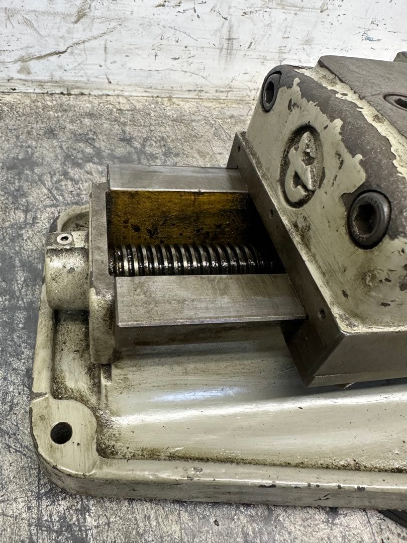 両締めマシンバイス　150 津田駒