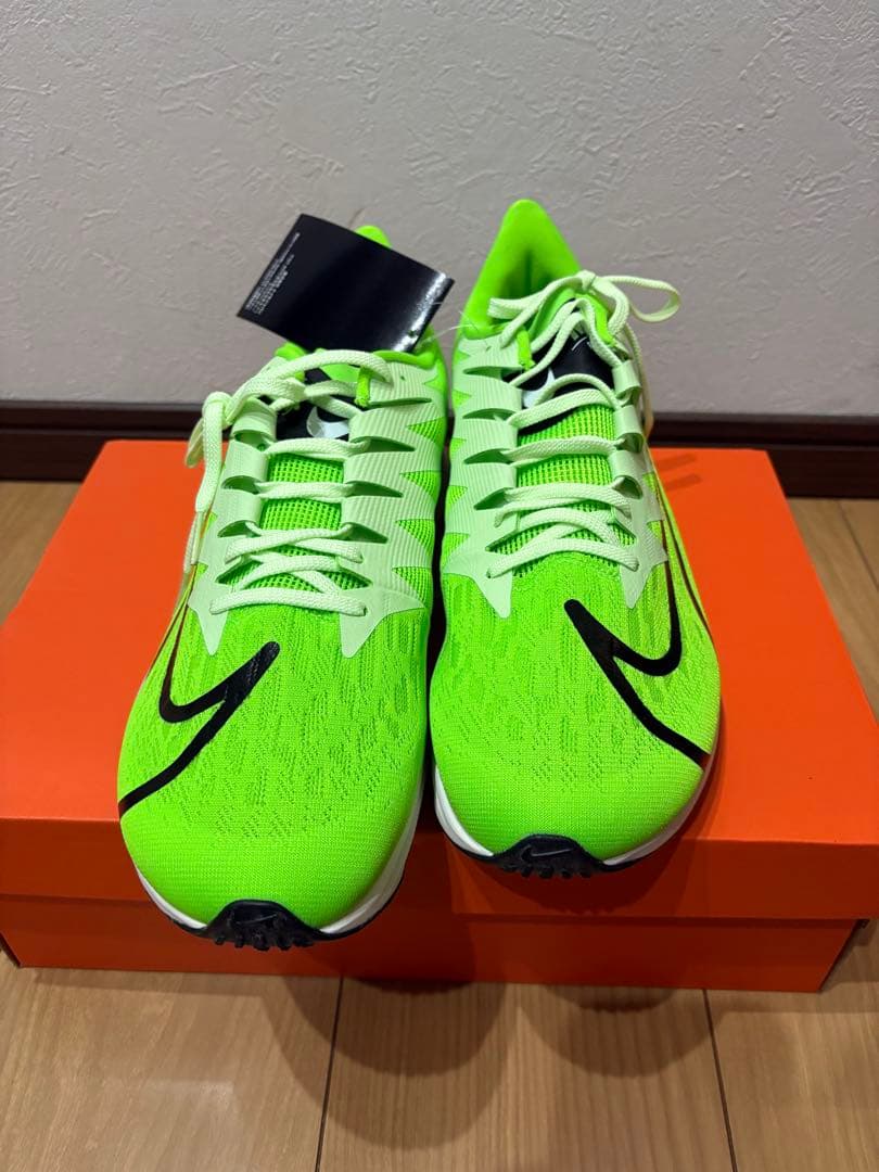 新品　未使用　NIKE ZOOM RIVAL FLY 28.5CM
