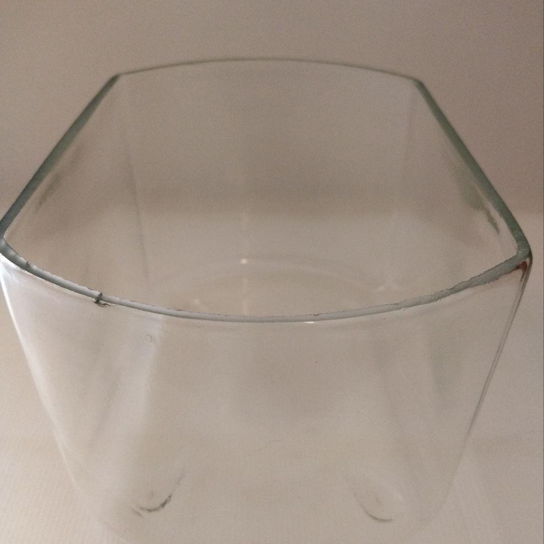 ゆらゆらガラス 楕円型 足付き 水槽