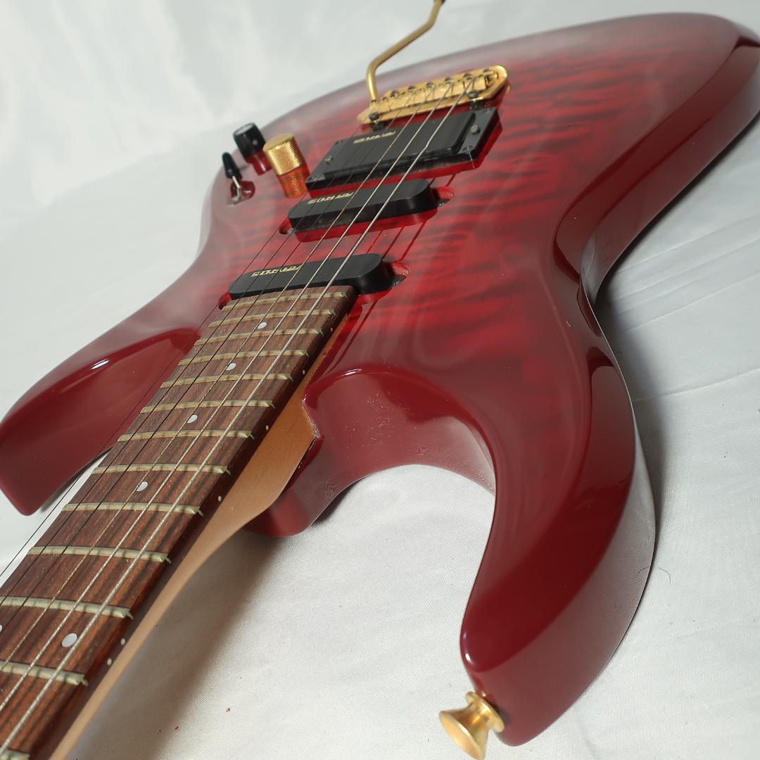 弦交換 FERNANDES エレキギター キルト柄レッド ゴールドパーツ