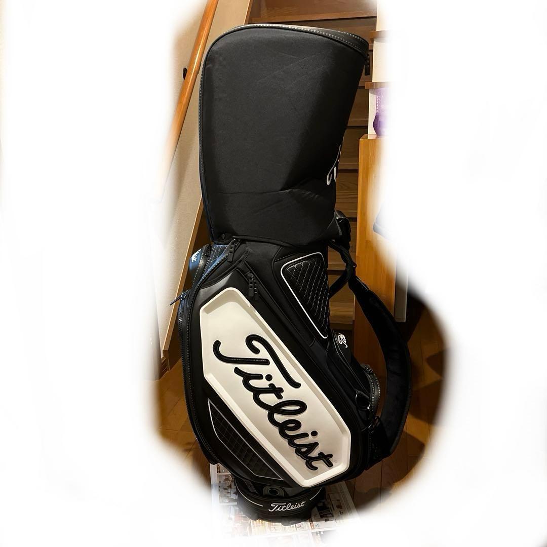 タイトリスト ツアーキャディバッグ ／ブラック/ホワイト