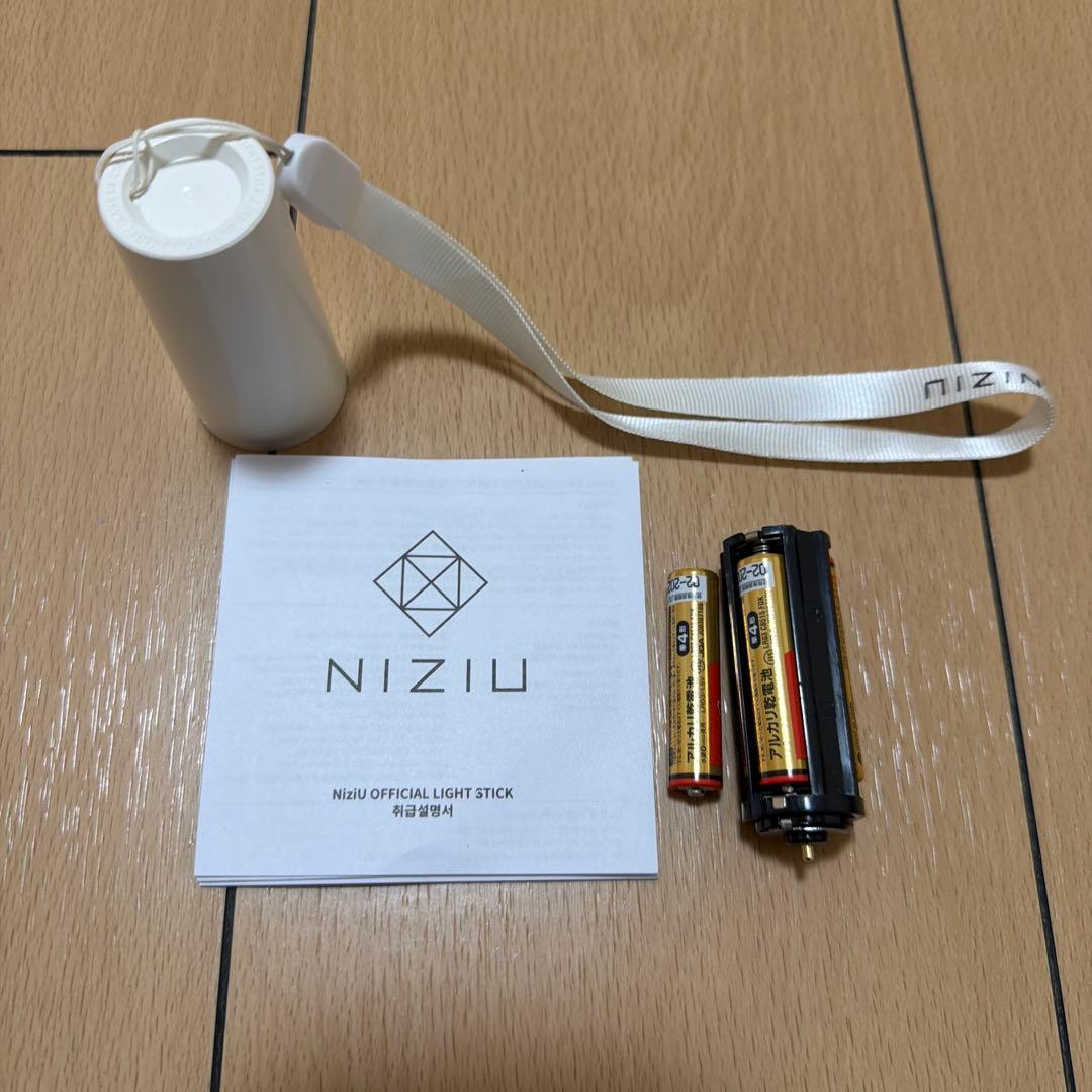 NIZIU 公式ペンライト USB充電