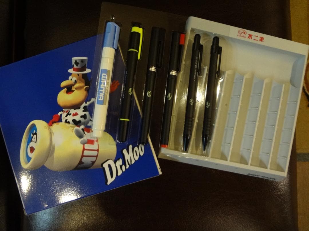 HUJIYAお菓子の不二家 入手困難非売品グッズ・ペン 6本トレーセット