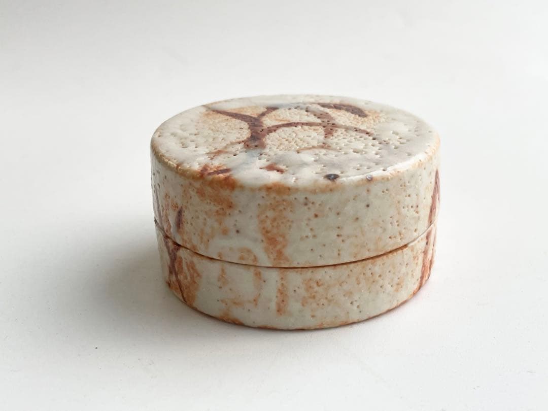 陶芸家　加藤光右衛門　志野　香合　志野焼　美濃　鵬雲斎書付　絵志野