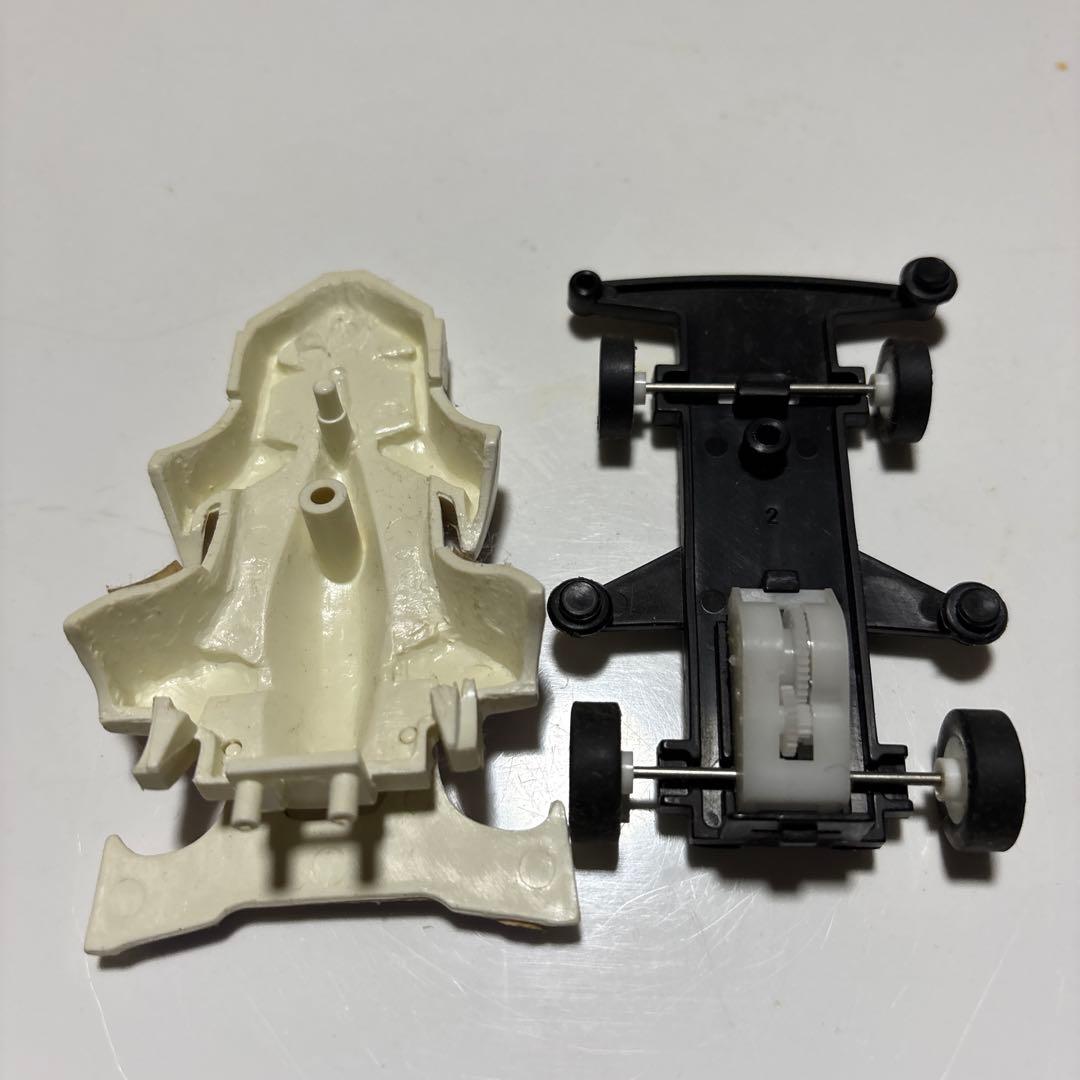 ミニ四駆 ホワイト/ブルー/レッド　食玩　マックスブレイカー