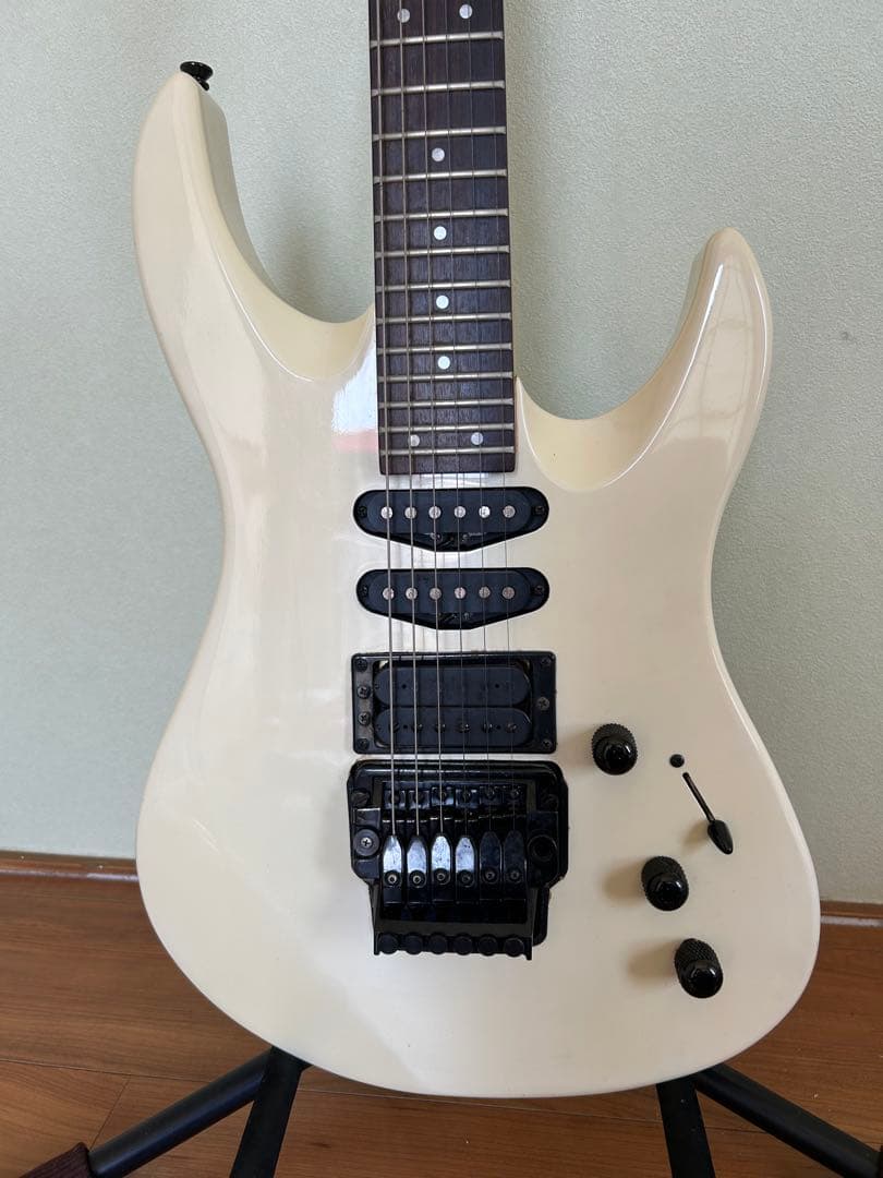 YAMAHA エレキギター ホワイト バスウッド 24フレット