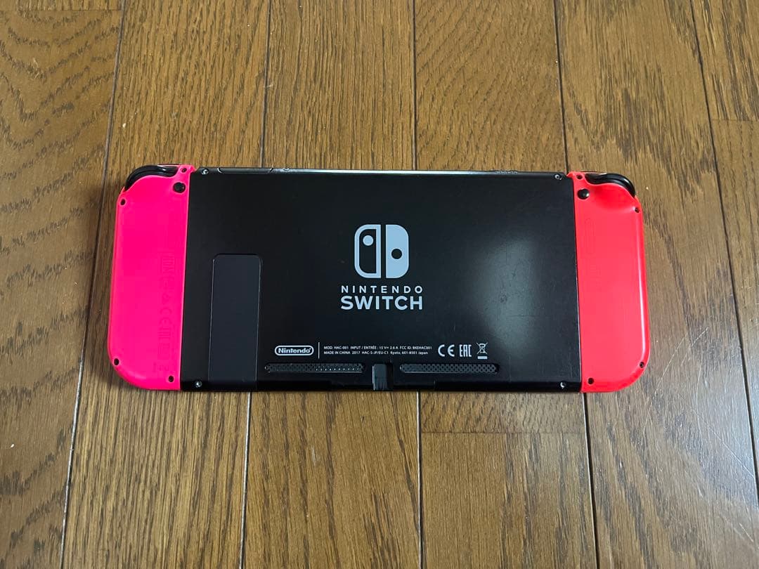Nintendo Switch 本体のみ 赤/ピンク