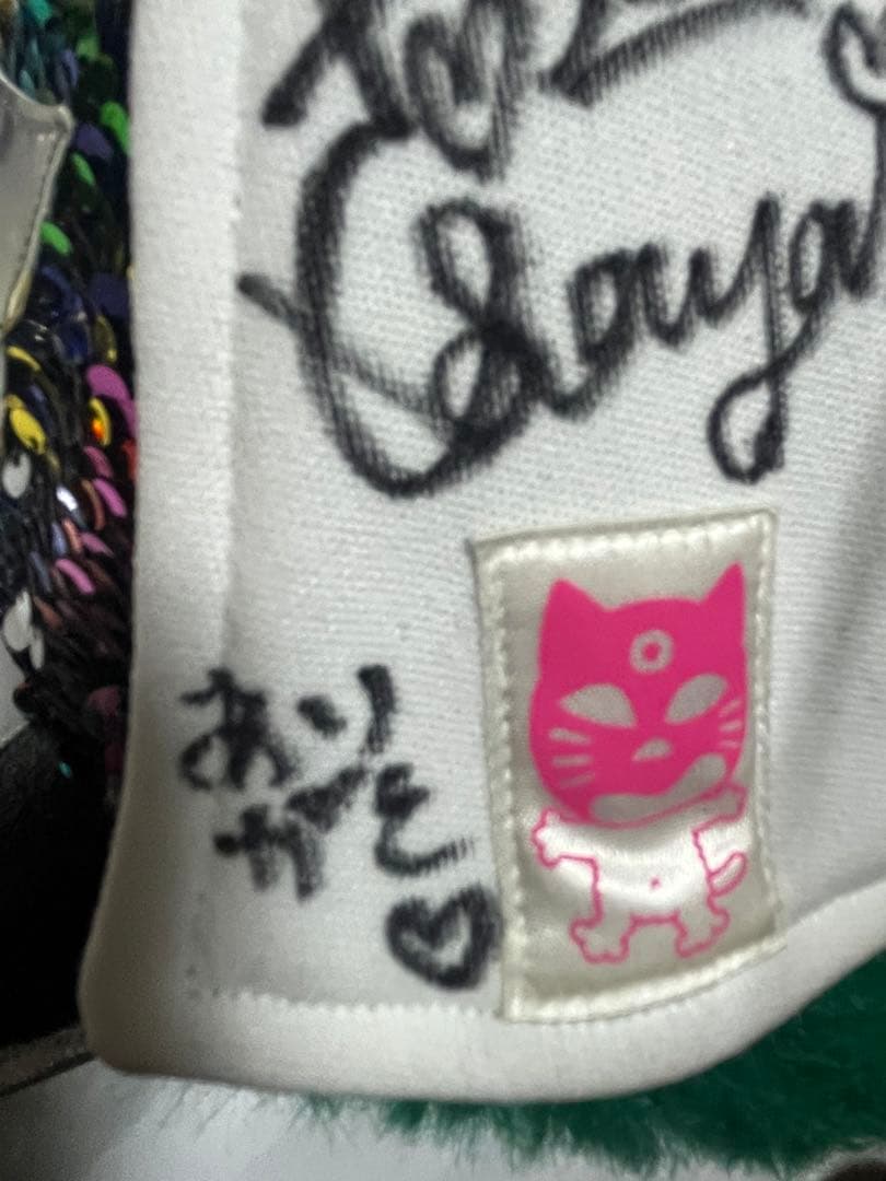 スターダム上谷沙也選手 クイーンズクエスト時代オーバーマスク 直筆サイン生写真