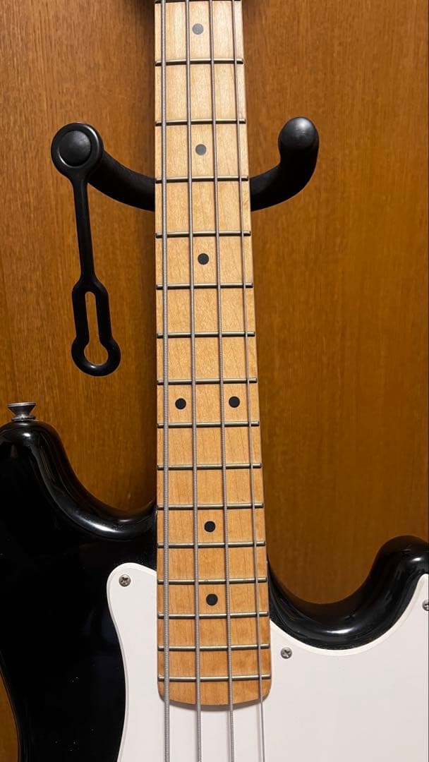 ベース Squier Sonic Bronco Bass ソフトケース付き