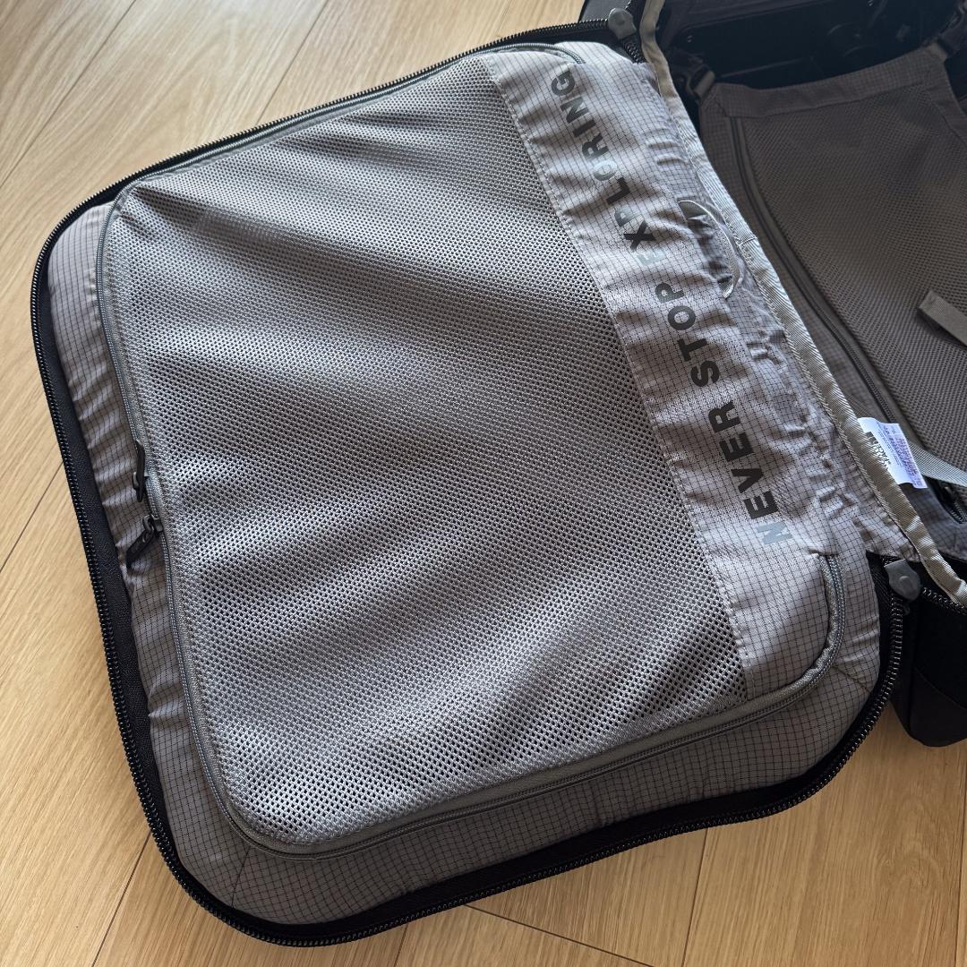 ザノースフェイス ベースキャンプローリングサンダー22インチ