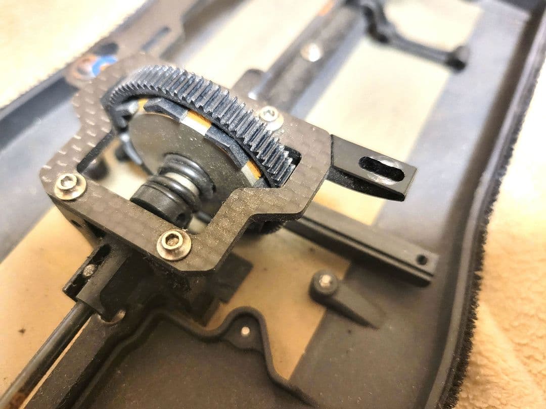 RCシャーシ 1/10 アソシ B74.1 中古シャーシ