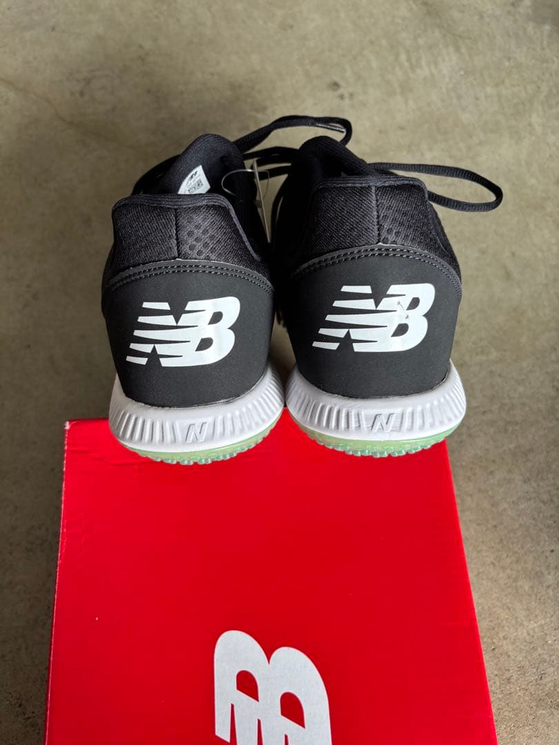 【新品】ニューバランス／トレーニングシューズ　27cm