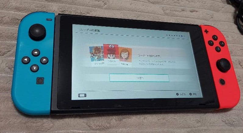 特価品　Nintendo Switch 本体 ブルーレッド Joy-Con